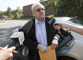 Schreiber před soudem v Torontu.